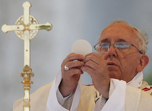 pope-francis-communion