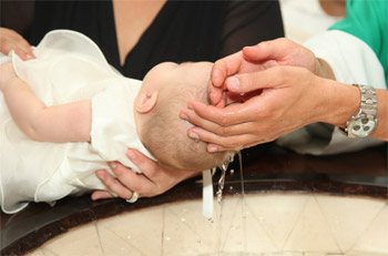 baby-baptized-godparent-water